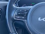 Kia Niro EV e-Niro DynamicPlusLine 64 kWh | Stoel + Stuur verwarming | Navigatie | Climate control | Schuif/Kantel dak | Adaptieve cruise control