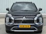 Mitsubishi Outlander 2.4 PHEV Instyle+ / Full Options! / Afneembare Trekhaak 1.600 KG Trekgewicht / Massagestoelen / Memory Seats / Dynamic Sound Yahama Ultimate / Adaptieve Cruise Control / Schuif- & Kanteldak / Digitale Cockpit / 360 Graden Camera / Elektrische Range 86 KM WLTP / Garantie t/m 20-03-2033 /