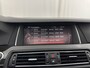 BMW 5-Serie Touring 525d High Executive Luxury-Line Aut.*PANO | LEATHER | BI-XENON | DIGI-COCKPIT | HARMAN/KARDON | MEMORY-PACK | HEATED-COMFORTSEATS | NAVI-FULLMAP | ECC | PRIVACYGLASS | CAMERA | LANEASSIST | PDC | TOWBAR | 18"ALU*