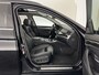 BMW 5-Serie Touring 525d High Executive Luxury-Line Aut.*PANO | LEATHER | BI-XENON | DIGI-COCKPIT | HARMAN/KARDON | MEMORY-PACK | HEATED-COMFORTSEATS | NAVI-FULLMAP | ECC | PRIVACYGLASS | CAMERA | LANEASSIST | PDC | TOWBAR | 18"ALU*