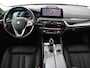 BMW 5-Serie 520i High Executive | Panoramadak | Leder | Trekhaak | Stoelverwarming | Camera | Live Cockpit | Park Assist | Carplay | Full LED | Navigatie | Climate control | Cruise control