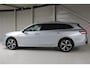 Volkswagen Passat Variant 1.5 eTSI Elegance Navigatie | Panoramadak | H.U.D. | 18" Velgen