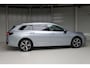 Volkswagen Passat Variant 1.5 eTSI Elegance Navigatie | Panoramadak | H.U.D. | 18" Velgen