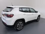 Jeep Compass 1.5T e-Hybrid Altitude / Navigatie / 360 Camera / Stuur -en stoelverwarming / Keyless / Draadloze telefoonlader / Carplay /