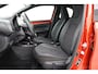 Toyota Aygo X 1.0 VVT-i S-CVT Envy | Apple Carplay / Android Auto | LED | Adaptive Cruise | Clima | Parkeersensoren voor/achter | Camera | 18 inch