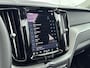 Volvo XC60 2.0 T6 Plug-in hybrid AWD Ultimate Dark | Leer | Panoramadak | Luchtvering | BTW | Memory | Stoel + stuurverwarming | Head-up display |