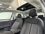 Volkswagen T-Roc 1.0 TSI Style Business | Navigatie | Panoramadak | PDC V + A | Cruise Control Adaptief |