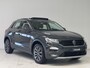 Volkswagen T-Roc 1.0 TSI Style Business | Navigatie | Panoramadak | PDC V + A | Cruise Control Adaptief |