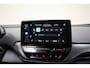 Volkswagen ID.4 77 kWh First Pro 3-Fase [ LED Trekhaak Navi Apple/Android Stoel&stuur verwarming ]