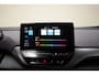 Volkswagen ID.4 77 kWh First Pro 3-Fase [ LED Trekhaak Navi Apple/Android Stoel&stuur verwarming ]