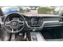 Volvo XC60 2.0 T5 250pk R-Design Automaat / Navigatie / Panoramadak / Head-up Display / Stoelverwarming