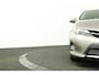 Toyota Auris 1.8 Hybrid Executive | Trekhaak | Navigatie | Half Lederen interieur | Climate Control | Keyless Entry |