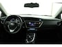 Toyota Auris 1.8 Hybrid Executive | Trekhaak | Navigatie | Half Lederen interieur | Climate Control | Keyless Entry |