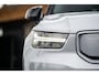Volvo XC40 Recharge P8 AWD R-Design SOH 94% I Panoramadak I Trekhaak I Blis I Leder I Memory I Adaptive Cruise I Autonoom rijden
