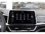 Volkswagen T-Roc 1.5 TSI 150pk DSG R-Line Edition | Winter Pakket | Matrix-LED | Achteruitrijcamera