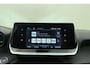 Peugeot e-208 EV Allure 50 kWh 3-Fasen l Camera l PDC l Keyless l Navigatie l Bluetooth l Apple Carplay/Android Auto l DAB l LED l Lichtmetalen velgen