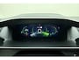 Peugeot 2008 1.2 PureTech Allure Pack Digitaal Instrumentenpaneel l Camera l PDC l Apple Carplay/Android Auto l Navigatie l Bluetooth l Climate Control l Cruise Control l Keyless l Lichtmetalen Velgen