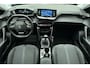 Peugeot 2008 1.2 PureTech Allure Pack Digitaal Instrumentenpaneel l Camera l PDC l Apple Carplay/Android Auto l Navigatie l Bluetooth l Climate Control l Cruise Control l Keyless l Lichtmetalen Velgen