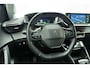 Peugeot 2008 1.2 PureTech Allure Pack Digitaal Instrumentenpaneel l Camera l PDC l Apple Carplay/Android Auto l Navigatie l Bluetooth l Climate Control l Cruise Control l Keyless l Lichtmetalen Velgen