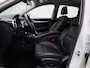 MG MG ZS EV Luxury 45 kWh | Automaat | Panoramadak | Leder | Navigatie | Airco | Achteruitrijcamera | Apple Carplay / Android Auto | Stoelverwarming | Lichtmetalen Velgen |