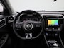 MG MG ZS EV Luxury 45 kWh | Automaat | Panoramadak | Leder | Navigatie | Airco | Achteruitrijcamera | Apple Carplay / Android Auto | Stoelverwarming | Lichtmetalen Velgen |