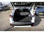 Toyota Corolla Cross 2.0 Full Hybrid Dynamic Automaat | Panoramadak | All Season banden | Adaptieve cruisecontrol | Stuur/stoelverwarming | camera