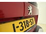 Peugeot 2008 1.2 PureTech GT-Line 3D-Cockpit l Stoelverwarming l Apple Carplay/Android Auto l Climate control l Cruise control l Keyless l DAB l Camera l PDC l Lichtmetalen velgen