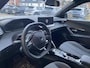 Peugeot 2008 1.2 Hybrid 145 Allure | Navigatie | Camera | Climate & Cruise Control | AppleCarplay/Android Auto |