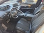 Peugeot 3008 1.6 HYbrid 225 GT | Navigatie | Achteruitrijcamera | Dodehoek sensoren | Parkeersensoren V+A | Verwarmbare voorstoelen