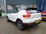Volvo XC40 B4 R-Design |Lederen bekleding| Trekhaak | Schuifdak| Vos Geleverd|