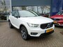 Volvo XC40 B4 R-Design |Lederen bekleding| Trekhaak | Schuifdak| Vos Geleverd|
