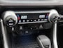 Toyota RAV4 2.5 Plug-in Hybrid AWD Style | Stoelverwarming | Parkeersensoren | Elek. Kofferklep | Navigatie |