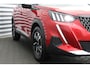 Peugeot 2008 1.2 PURETECH 130PK GT PACK AUTOMAAT / NAVI / LEDER / CLIMA / PDC / 17" LMV / CAMERA / PARELMOER / ADAPT. CRUISE / KEYLESS / FULL-LED / FULL OPTIONS / NIEUWSTAAT !!