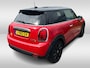 MINI Mini Electric Yours 33 kWh / Full option! / Panoramadak / Camera / Head-up / Leder / Harman Kardon / Keyless / 17'' / CarPlay / Stoelverwarming / Matrix LED / DAB / Cruise Control