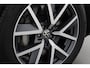 Volkswagen Touareg 3.0 TSi eHybrid 4MOTION Elegance | Luchtvering | Trekhaak | Panoramadak | Head-Up | 360 Camera | Ventilatie | Stoel+Stuurverwarming