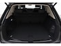 Volkswagen Touareg 3.0 TSi eHybrid 4MOTION Elegance | Luchtvering | Trekhaak | Panoramadak | Head-Up | 360 Camera | Ventilatie | Stoel+Stuurverwarming