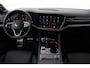 Volkswagen Touareg 3.0 TSi eHybrid 4MOTION R Edition | Luchtvering | Trekhaak | Panoramadak | Head-Up | Massage+Ventilatie | 22 Inch