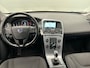 Volvo XC60 2.0 D3 FWD Momentum Trekhaak Navigatie Zitverhoger Cruise Control Lichtmetaal