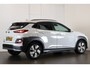 Hyundai Kona Electric EV Premium 64 kWh | Leder | Stoel en stuur verwarming | Stoel ventilatie | | Achteruitrijcamera | Airco (automatisch) | Apple Carplay/Android Auto|telefoonintegratie premium