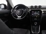 Suzuki Vitara 1.5 Hybrid Style | Trekhaak | Schuif/Kanteldak/Panoramadak | Navigatie | Camera | DAB | Apple CarPlay/Android Auto | Climate Control | Stoelverwarming | Cruise Control |