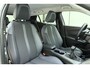 Peugeot 2008 1.2 PureTech Blue Lease Allure 130 PK | Handgeschakeld | Trekhaak | Navigatie | Climate Control | Airco | Cruise Control | Camera | Licht Metalen Velgen
