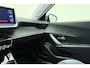 Peugeot 2008 1.2 PureTech Blue Lease Allure 130 PK | Handgeschakeld | Trekhaak | Navigatie | Climate Control | Airco | Cruise Control | Camera | Licht Metalen Velgen