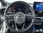 Toyota Yaris Cross 1.5 Hybrid Adventure | Dodehoek detectie | Head-up display | Navigatie | Stoelverwarming | JBL | Parkeersensoren voor/achter | Apple Carplay / Android Auto | 18 inch