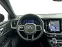 Volvo V60 T6 Plug-in hybrid AWD Plus Dark | Panoramadak | 360° camera | Harman Kardon | Stoel- en Stuurverwarming | Trekhaak