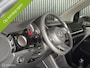 Volkswagen Up! 1.0 take up! BlueMotion - Dealer onderhouden - Elektrische ramen -