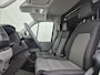 Volkswagen Crafter 35 2.0 TDI 140 PK L3H3 Highline | Voorruitverwarming | CarPlay | Laadruimte betimmering | Cruise Control |