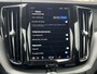Volvo XC60 2.0 T6 Plug-in hybrid 350 pk AWD Plus Dark Long Range Panoramadak Standkachel Elek Comfortstoelen Navigatie Harman Kardon Leder Stoelverwarming v+a Camera Carplay 20 Inch Velgen Extra Getint Glas Bright Dusk Metallic 1e Eigenaar