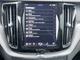 Volvo XC60 2.0 T6 Plug-in hybrid 350 pk AWD Plus Dark Navigatie Panoramadak Standkachel Elek Comfortstoelen Harman Kardon Leder Stoelverwarming v+a Camera Carplay 20 Inch Velgen Extra Getint Glas Long Range Bright Dusk Metallic 1e Eigenaar
