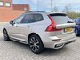 Volvo XC60 2.0 T6 Plug-in hybrid 350 pk AWD Plus Dark Long Range Panoramadak Standkachel Elek Comfortstoelen Navigatie Harman Kardon Leder Stoelverwarming v+a Camera Carplay 20 Inch Velgen Extra Getint Glas Bright Dusk Metallic 1e Eigenaar