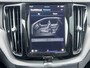 Volvo XC60 2.0 T6 Plug-in hybrid 350 pk AWD Plus Dark Navigatie Panoramadak Standkachel Elek Comfortstoelen Harman Kardon Leder Stoelverwarming v+a Camera Carplay 20 Inch Velgen Extra Getint Glas Long Range Bright Dusk Metallic 1e Eigenaar